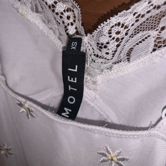 MOTEL Rocks dress - Picture 7 of 8